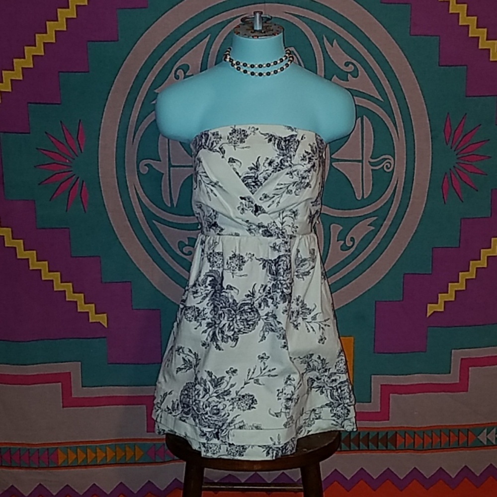 Light blue strapless dress